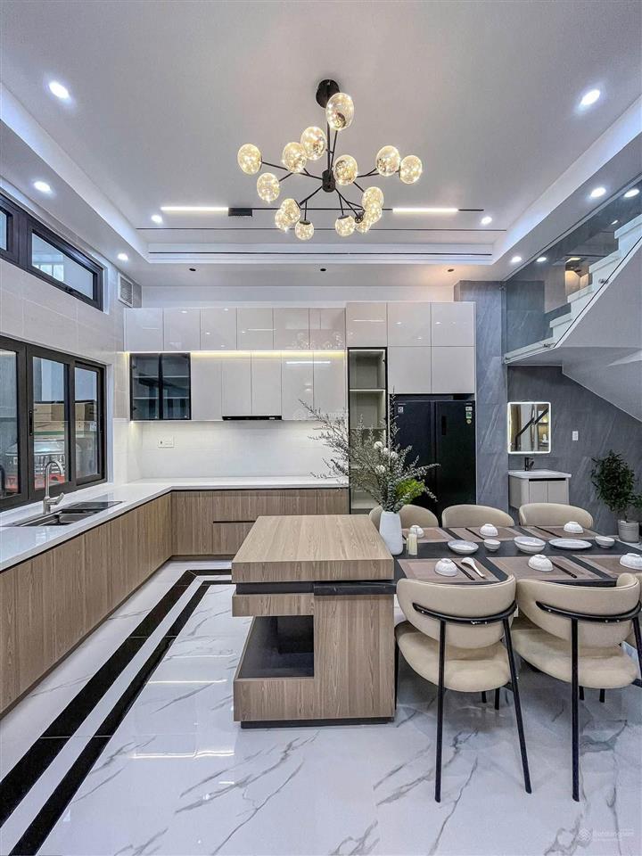 Bán nhà 3 tầng mặt tiền đường d14 khu hồng loan 6a