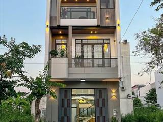 Bán nhà 3 tầng mặt tiền đường d14 khu hồng loan 6a