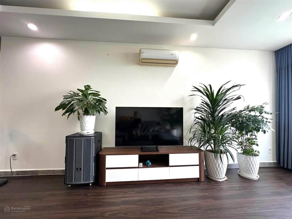 Bán căn hộ 3 phòng ngủ tây nguyên plaza