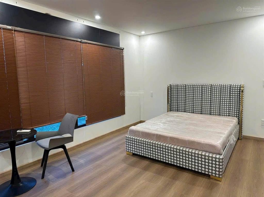 Bán nhà 2 tầng có quán cafe đẹp khu nam long 2