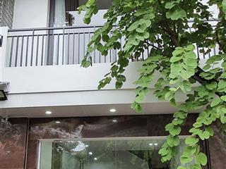 Bán nhà riêng tại tiểu khu đô thị mới vạn phúc, 26 tỷ, 75 m2, 4pn, 6wc,1 phòng sông hơi khô ướt