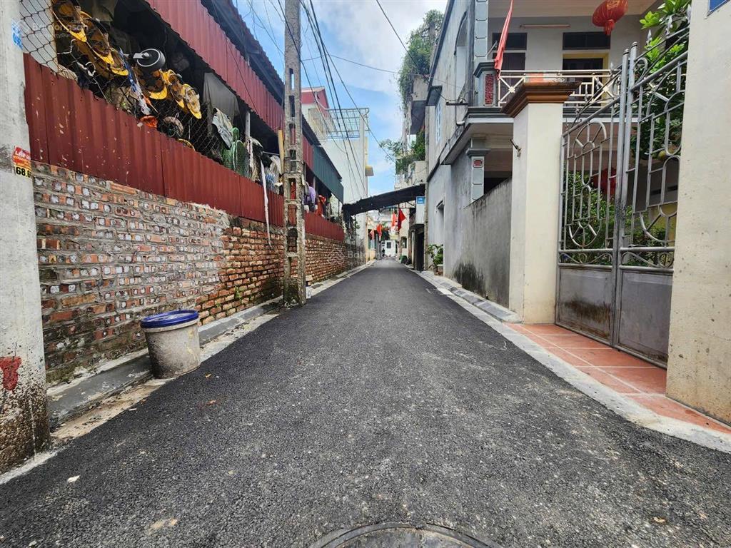 Cần bán siêu phẩm ngay đầu cầu tứ liên giáp triển lãm quốc gia 60m xuân trạch