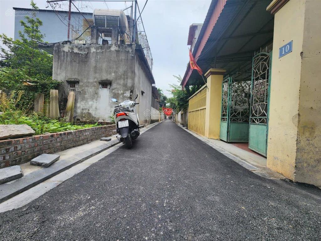 Cần bán siêu phẩm ngay đầu cầu tứ liên giáp triển lãm quốc gia 60m xuân trạch