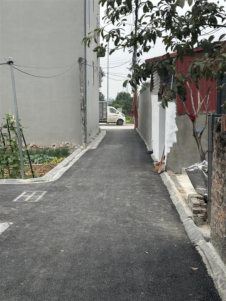 50m đất đẹp nam hồng phúc thịnh đông anh ngõ thông ô tô  cách 20m ra bìa làng ô tô tránh