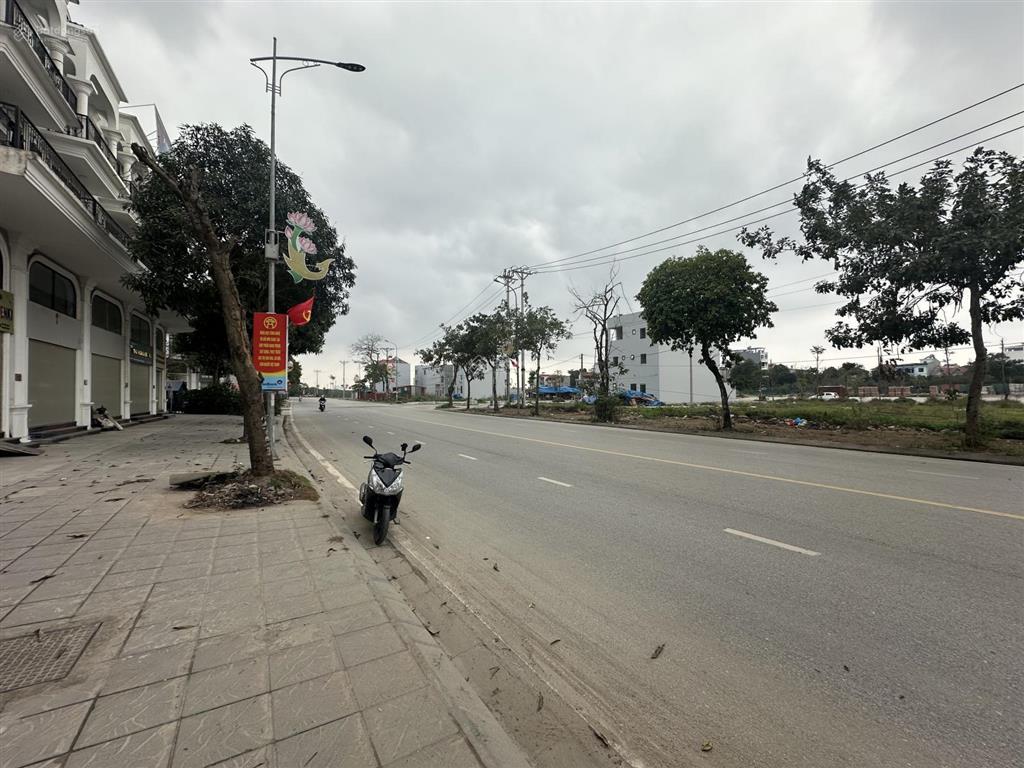 Sốc biệt thự 319 diện tích 72m view quảng trường kinh doanh giá 9 tỷ trong tầm tay