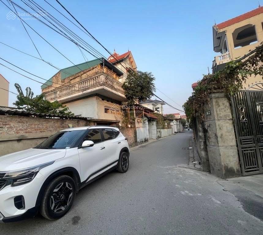 Cần bán nhanh nhà 2 tầng trung oai, phúc thịnh, sẵn cột kèo lên tầng, gần cầu nhật tân