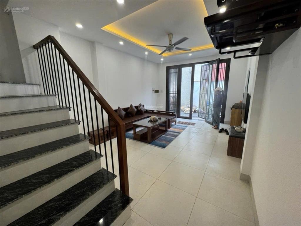 Bán nhà 3 tầng bắc hồng, hàng xóm vinhomes bắc hồng full nội thất về ở ngay giá 4,2 tỷ