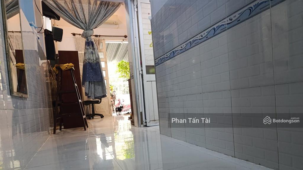 Bán nhà sổ riêng tân quý tây ở bình chánh 82,8m2, ngang 5m, 100 ra ql1a  lê khả phiêu giá 3,3 tỷ