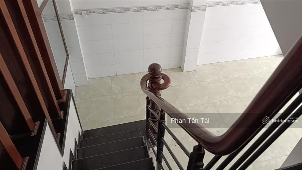 Bán 8 tỷ nhà 4 tầng 14 phòng cao cấp ở góc bà thau  nguyễn cửu phú cạnh đại học y phạm ngọc thạch