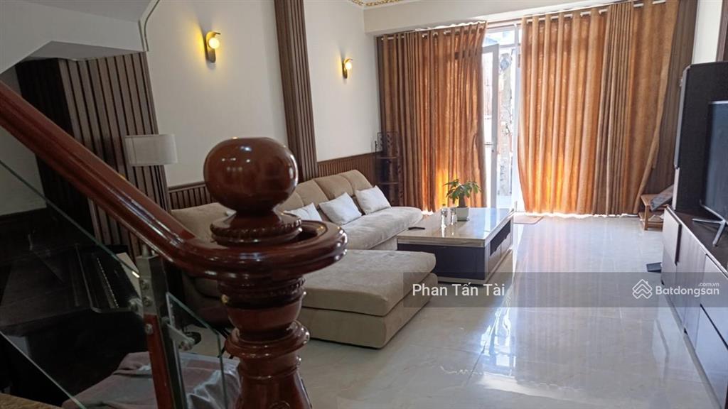 Bán 8 tỷ nhà 4 tầng 14 phòng cao cấp ở góc bà thau  nguyễn cửu phú cạnh đại học y phạm ngọc thạch