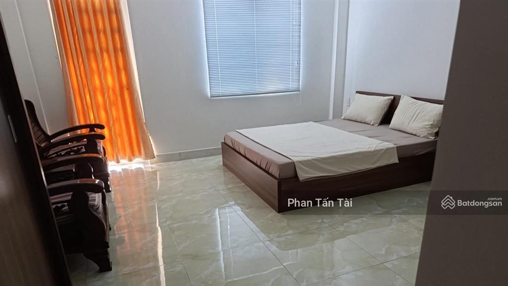 Bán 8 tỷ nhà 4 tầng 14 phòng cao cấp ở góc bà thau  nguyễn cửu phú cạnh đại học y phạm ngọc thạch