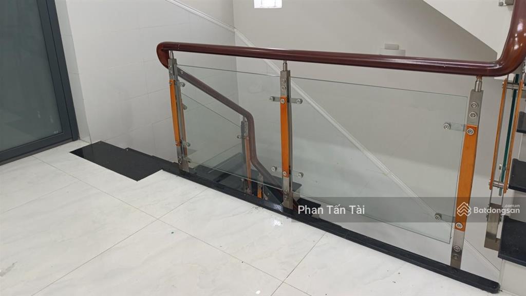 Bán 6,2tỷ nhà vườn 569.7m2 ngang 8,6 nở hậu 14m đường 8m thẳng trục vài mươi mét ra hoàng phan thái