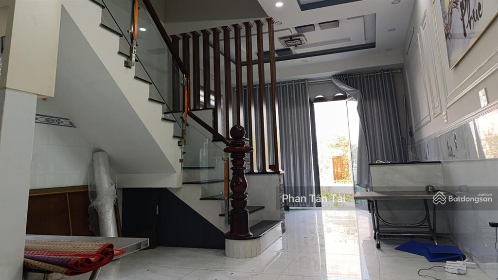 Bán 6,2tỷ nhà vườn 569.7m2 ngang 8,6 nở hậu 14m đường 8m thẳng trục vài mươi mét ra hoàng phan thái