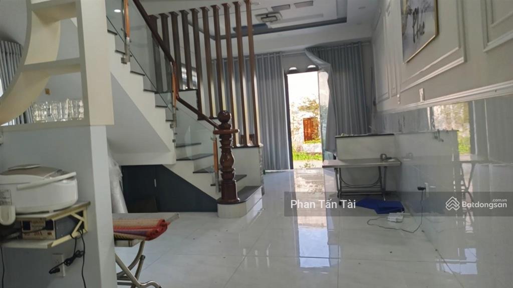 Bán 6,2tỷ nhà vườn 569.7m2 ngang 8,6 nở hậu 14m đường 8m thẳng trục vài mươi mét ra hoàng phan thái
