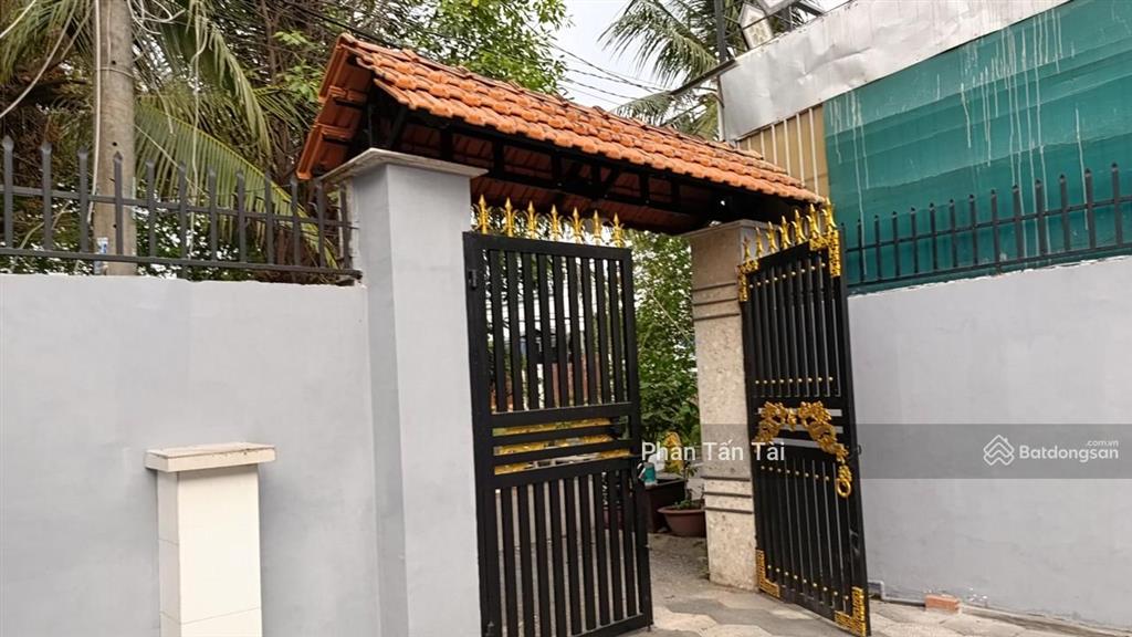 Bán 7 tỷ nhà mặt tiền đường lô 2 kcn lê minh xuân 218,6m2 ngang 6,4m  gần chợ bà lát trần văn giàu