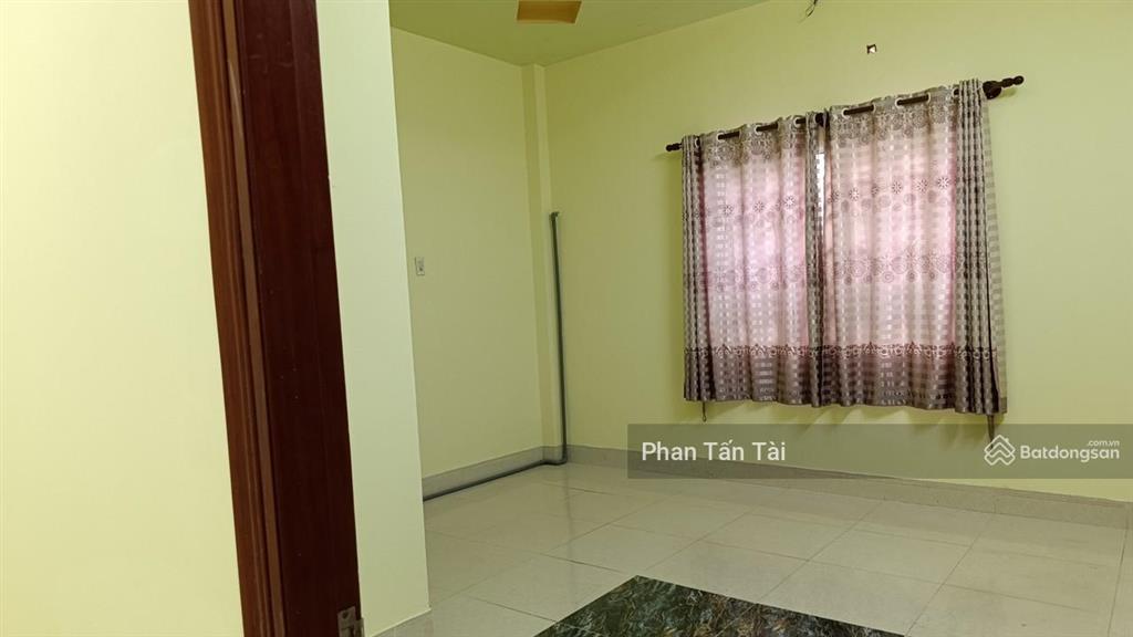 Bán 7 tỷ nhà mặt tiền đường lô 2 kcn lê minh xuân 218,6m2 ngang 6,4m  gần chợ bà lát trần văn giàu