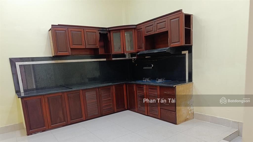 Bán 7 tỷ nhà mặt tiền đường lô 2 kcn lê minh xuân 218,6m2 ngang 6,4m  gần chợ bà lát trần văn giàu