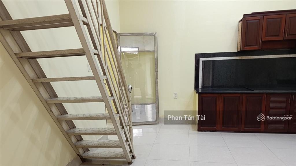 Bán 7 tỷ nhà mặt tiền đường lô 2 kcn lê minh xuân 218,6m2 ngang 6,4m  gần chợ bà lát trần văn giàu