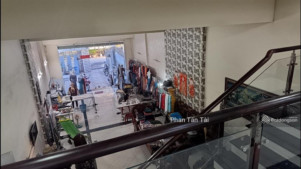 Bán nhà mt võ hữu lợi 100 ra trần văn giàu 220,8m2 ngang 5.98m  cạnh chợ bà lát kcn lê minh xuân