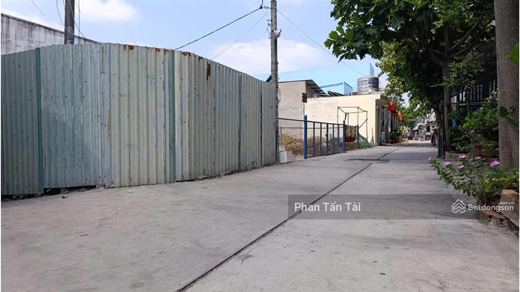 4,8 tỷ đất mt 5m 156,8m2 xây 149,3m2 thổ cây bàng trần đại nghĩa ranh bình tân kề vòng xoay an lạc