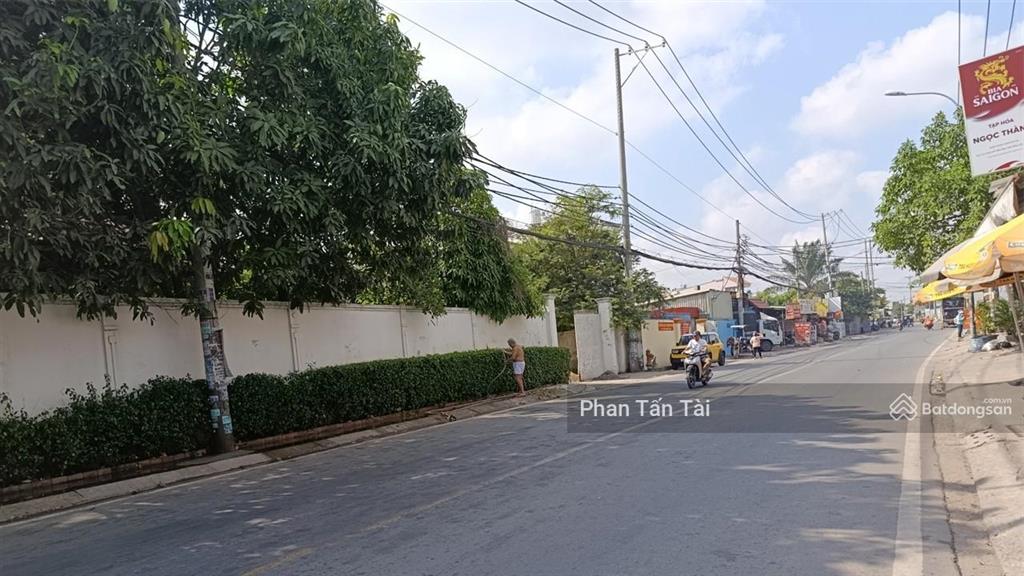 Bán đất ngang 23m 885m2  ô tô 2 chiều ra võ văn vân cách chỉ 30m  tương lai là mặt tiền đường 30m