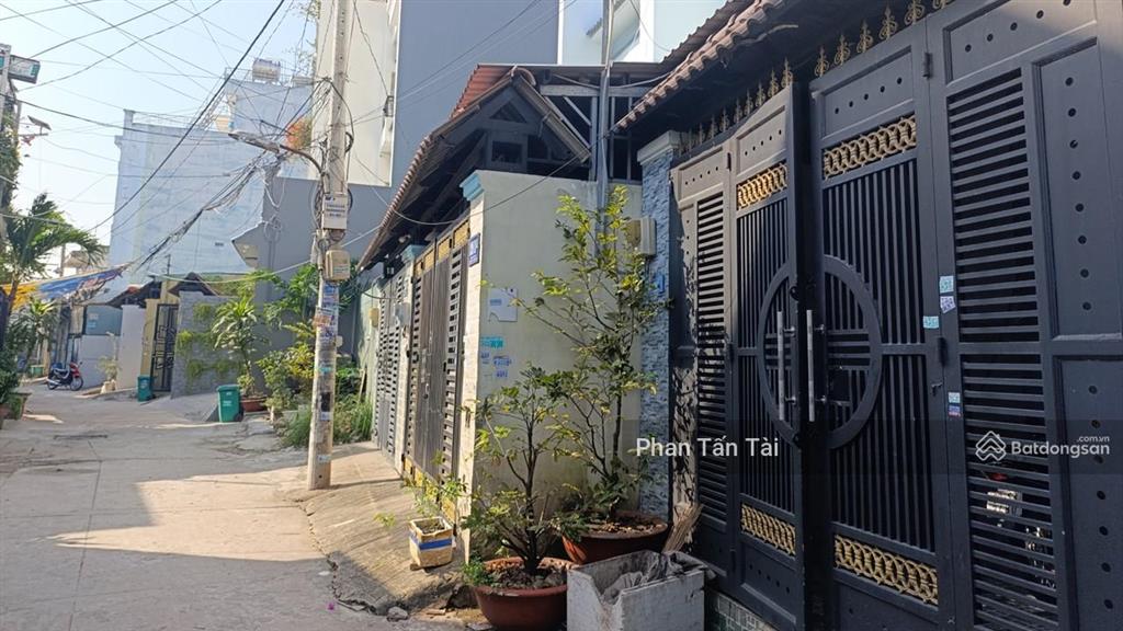 Nhà 4x17m 3 tầng+st 218m2 sàn  ô tô 2 chiều thông từ cầu kinh qua tl10  trần văn giàu  5,3 tỷ tl