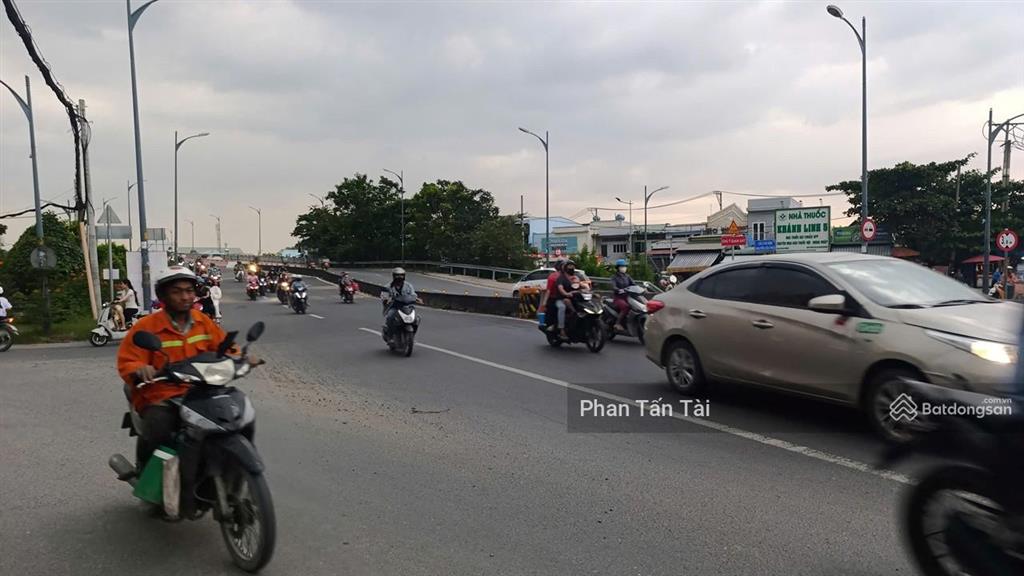 Bán 4,4 tỷ nhà mặt tiền dương đình cúc ở tân kiên 108m² gần đh y phạm ngoc thạch cs2 nguyễn cửu phú