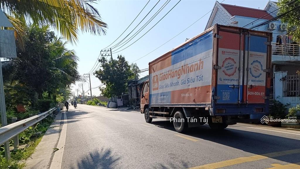 Bán đất mặt tiền 563m2 kênh a gần vđ3 lê minh xuân container 24h nền bê tông tường rào, điện 3 pha