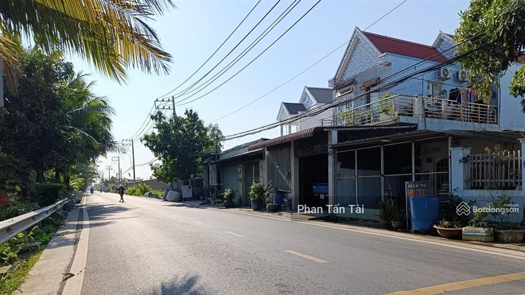 Bán đất mặt tiền 563m2 kênh a gần vđ3 lê minh xuân container 24h nền bê tông tường rào, điện 3 pha