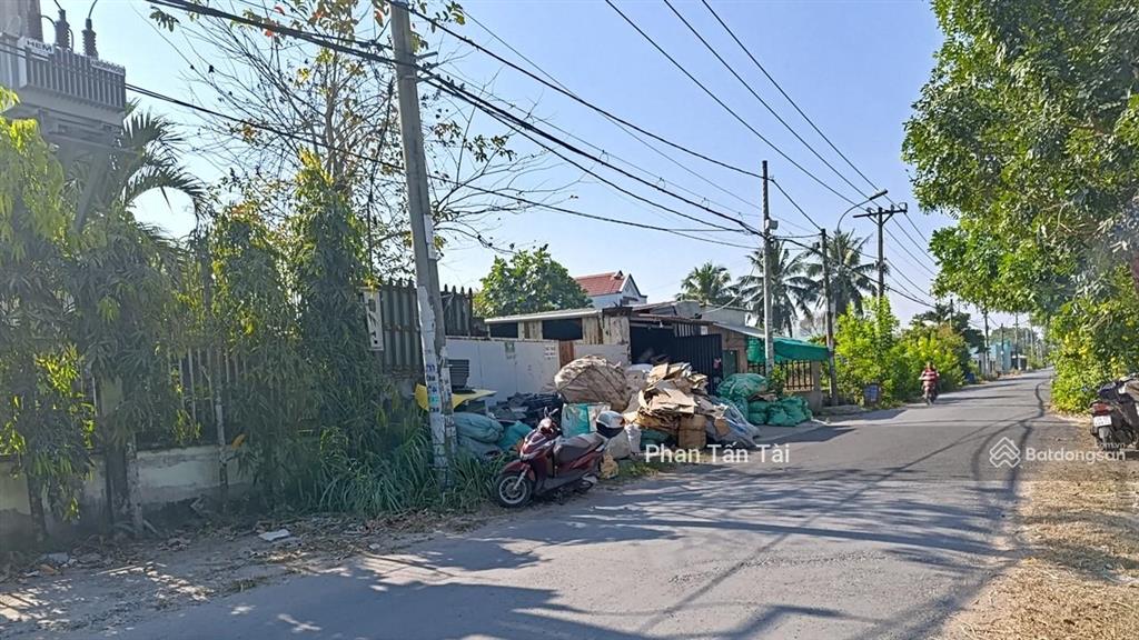 Bán đất mặt tiền 563m2 kênh a gần vđ3 lê minh xuân container 24h nền bê tông tường rào, điện 3 pha