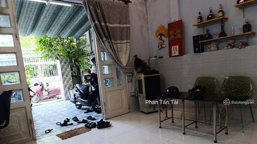 Bán nhà 82,8m2 ngang 5m giá 3,3 tỷ  ôtô 100m ra ql1a  lê khả phiêu gần cầu vượt nguyễn văn linh