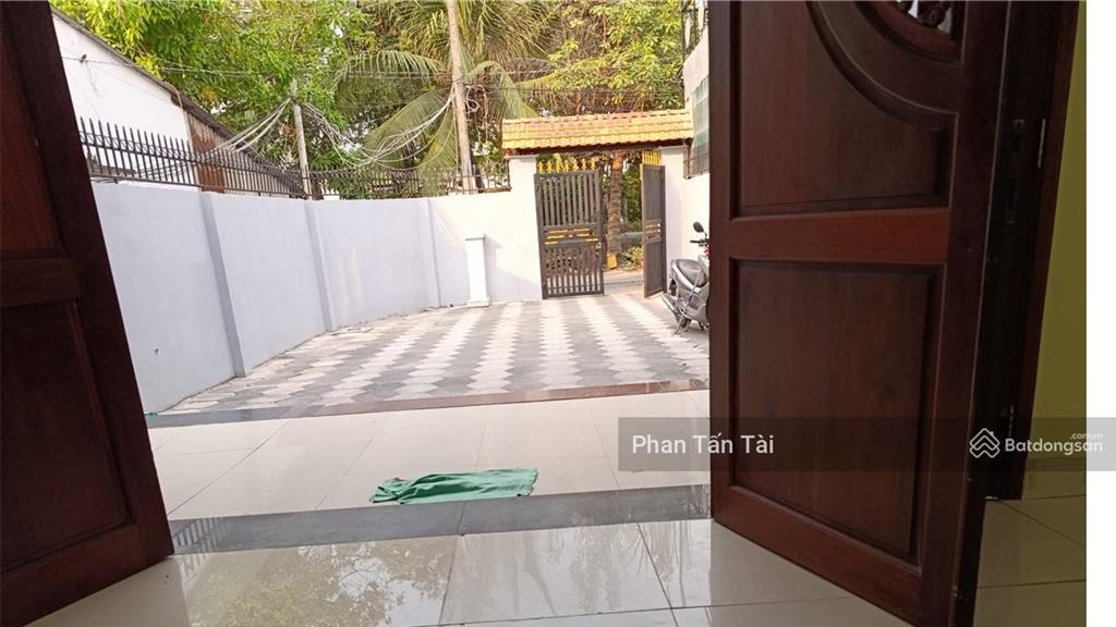 Nhà 7 tỷ mặt tiền đường lô 2  song hành với trần văn giàu 6,4x34m cạnh chợ bà lạt kcn lê minh xuân