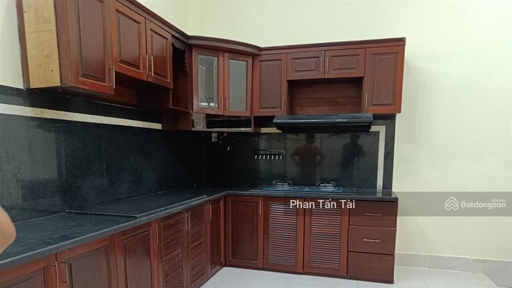 Nhà 7 tỷ mặt tiền đường lô 2  song hành với trần văn giàu 6,4x34m cạnh chợ bà lạt kcn lê minh xuân