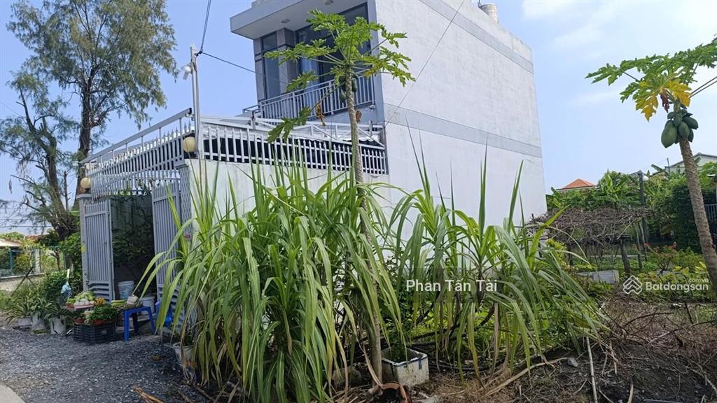 Bán 2,6 tỷ đất ở 105m2 ngang 5m hẻm dp 8m ô tô thẳng một trục ra đoàn nguyễn tuấn gần chợ hưng long