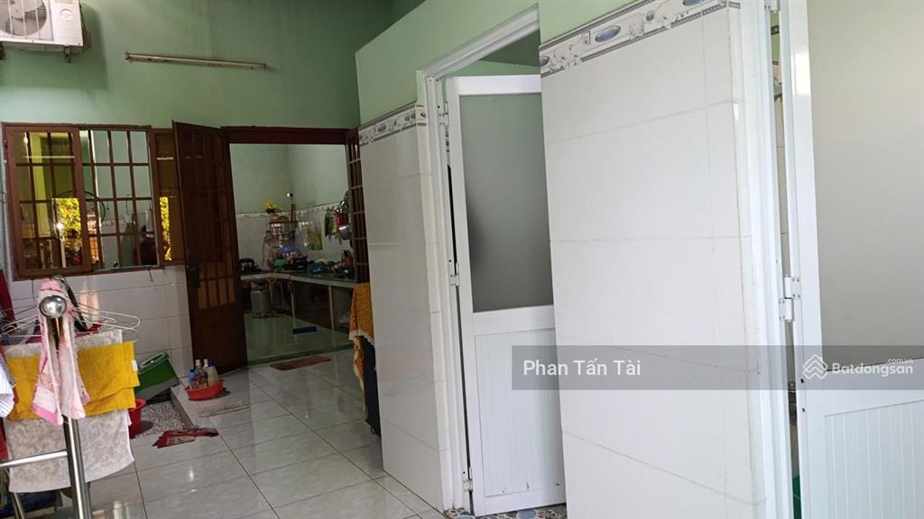 Bán 9 tỷ  nhà 3 tầng mặt tiền đinh đức thiện 242m2 ngay cạnh ngã 3 tân quý gần chợ bình chánh ql1a
