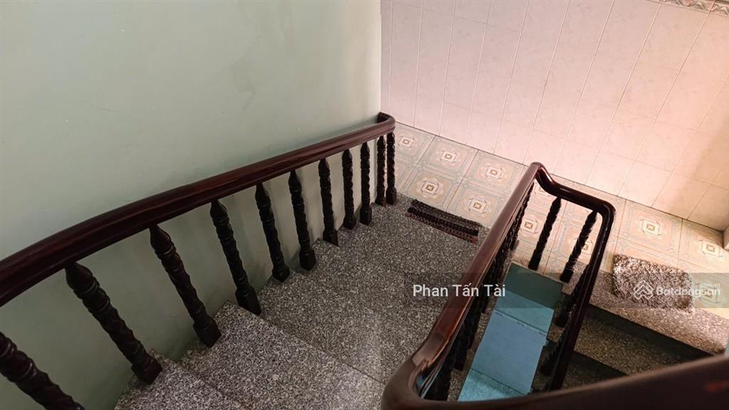 Bán 9 tỷ  nhà 3 tầng mặt tiền đinh đức thiện 242m2 ngay cạnh ngã 3 tân quý gần chợ bình chánh ql1a