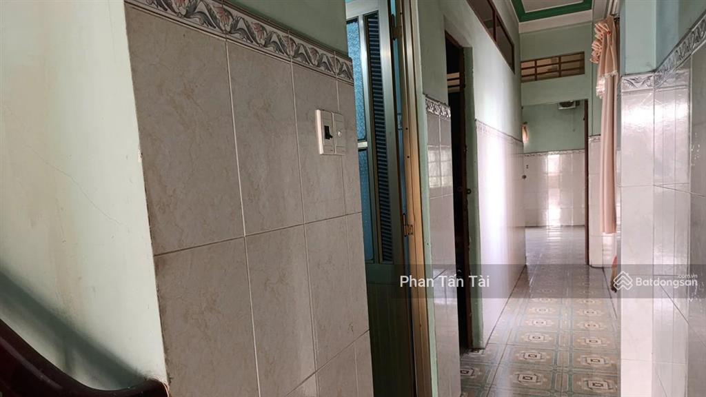 Bán 9 tỷ  nhà 3 tầng mặt tiền đinh đức thiện 242m2 ngay cạnh ngã 3 tân quý gần chợ bình chánh ql1a