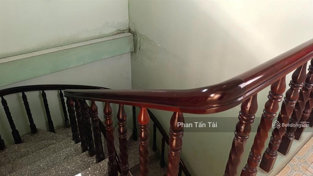 Bán 9 tỷ  nhà 3 tầng mặt tiền đinh đức thiện 242m2 ngay cạnh ngã 3 tân quý gần chợ bình chánh ql1a