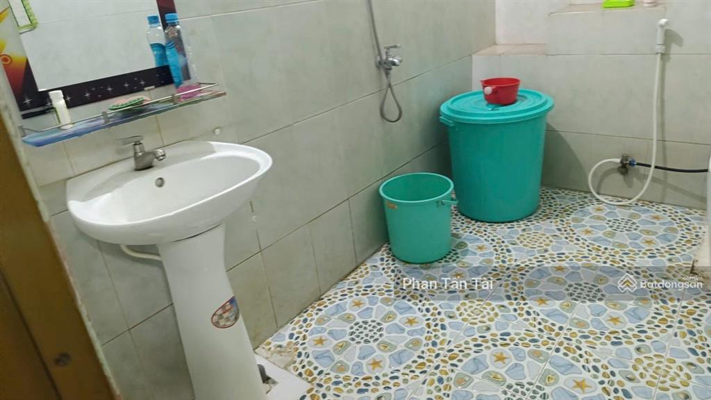 Bán 9 tỷ  nhà 3 tầng mặt tiền đinh đức thiện 242m2 ngay cạnh ngã 3 tân quý gần chợ bình chánh ql1a