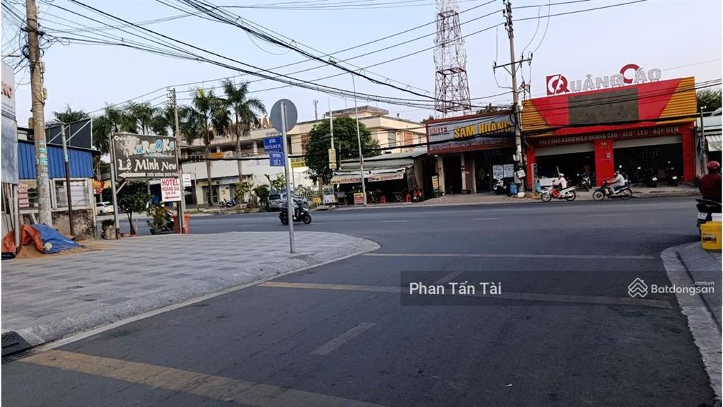 Bán đất 2 mặt tiền kdc nguyễn hữu trí tân túc cận ngã 4 bình điền bình chánh  100m2 (5x20) 60tr/m2