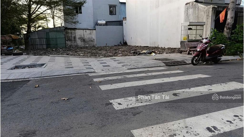 Bán đất 2 mặt tiền kdc nguyễn hữu trí tân túc cận ngã 4 bình điền bình chánh  100m2 (5x20) 60tr/m2