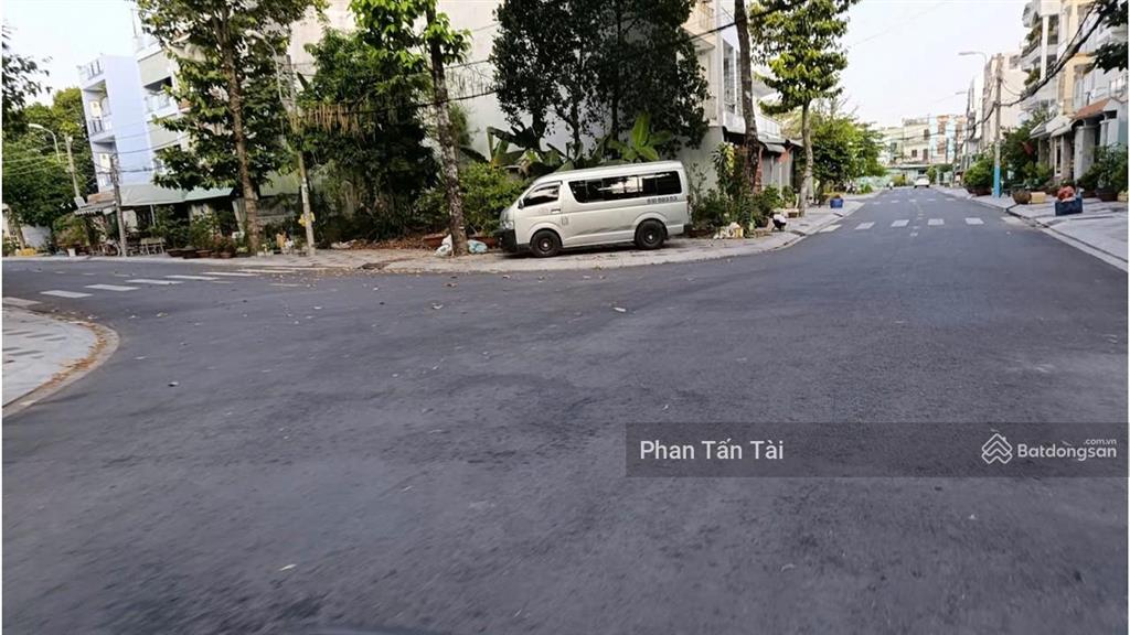 Bán đất 2 mặt tiền kdc nguyễn hữu trí tân túc cận ngã 4 bình điền bình chánh  100m2 (5x20) 60tr/m2