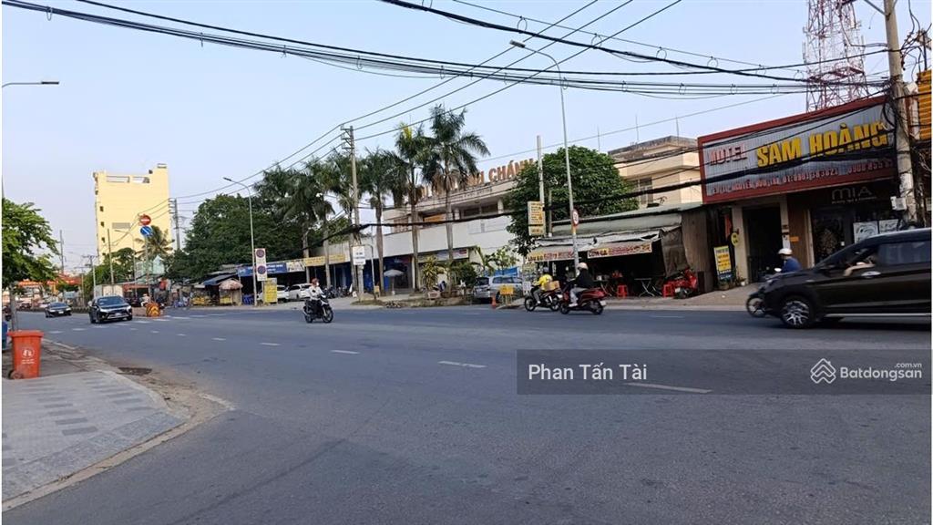 Bán đất 2 mặt tiền kdc nguyễn hữu trí tân túc cận ngã 4 bình điền bình chánh  100m2 (5x20) 60tr/m2