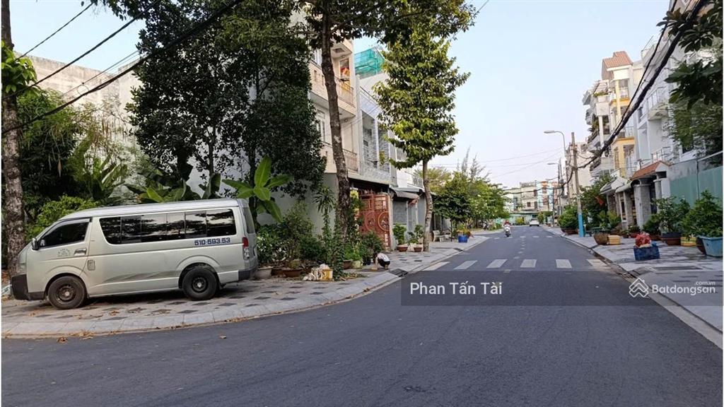 Bán đất 2 mặt tiền kdc nguyễn hữu trí tân túc cận ngã 4 bình điền bình chánh  100m2 (5x20) 60tr/m2