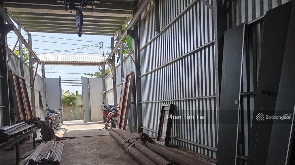 Bán chỉ ba tỷ  nhà kho tiền chế 100m2 mặt tiền lê ngung thông võ trần chí, trần văn giàu  tân tạo