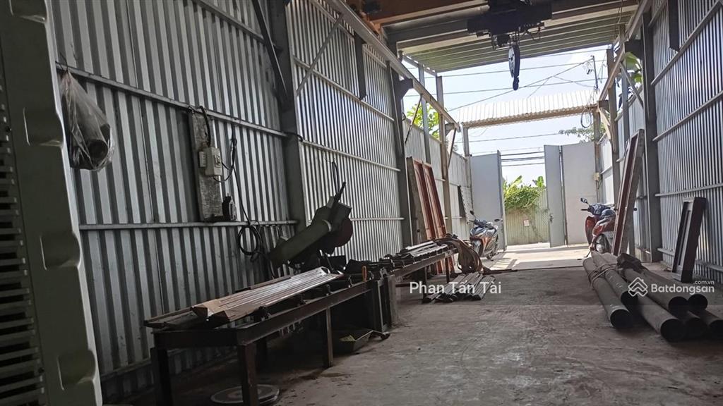 Bán chỉ ba tỷ  nhà kho tiền chế 100m2 mặt tiền lê ngung thông võ trần chí, trần văn giàu  tân tạo