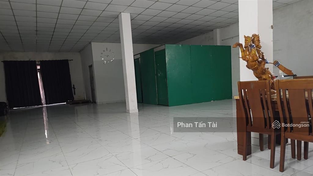 Bán 11,95 tỷ nhà ở đa năng + đất rộng 559m2 mặt tiền lô 2, lê minh xuân song hành với trần văn giàu