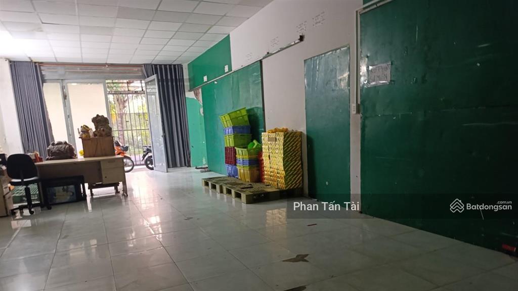 Bán 11,95 tỷ nhà ở đa năng + đất rộng 559m2 mặt tiền lô 2, lê minh xuân song hành với trần văn giàu