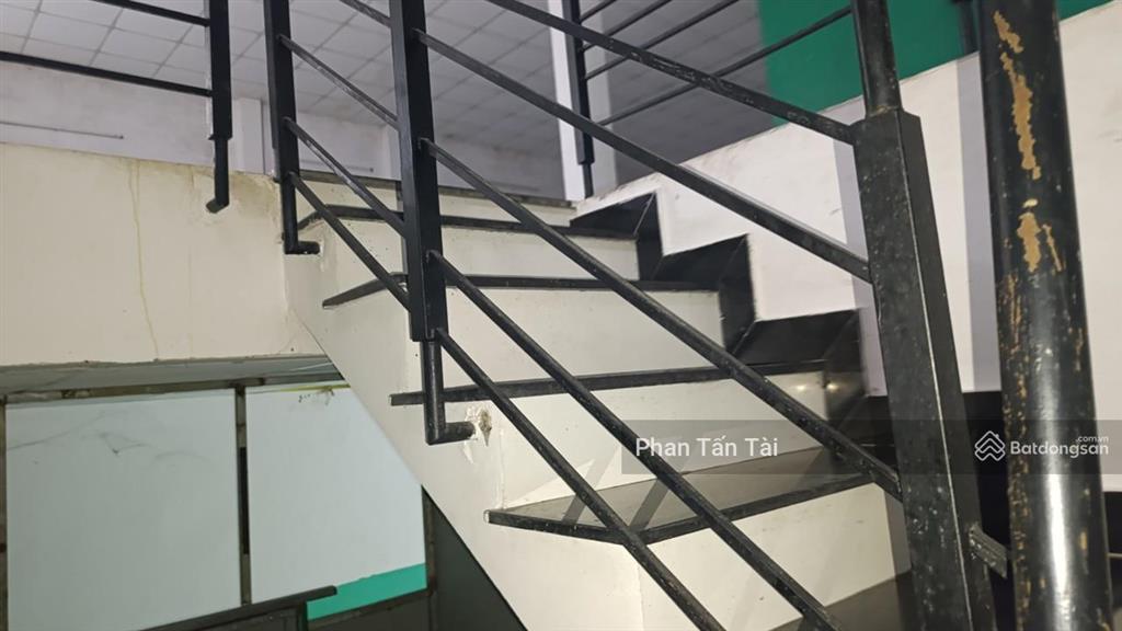 Bán 11,95 tỷ nhà ở đa năng + đất rộng 559m2 mặt tiền lô 2, lê minh xuân song hành với trần văn giàu