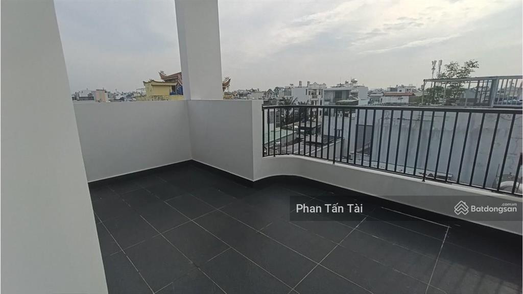Nhà mới hc đủ 4 tầng+lửng+gara ô tô đường mã lò cận khu tên lửa, tặng nội thất xịn, bán dưới bảy tỷ